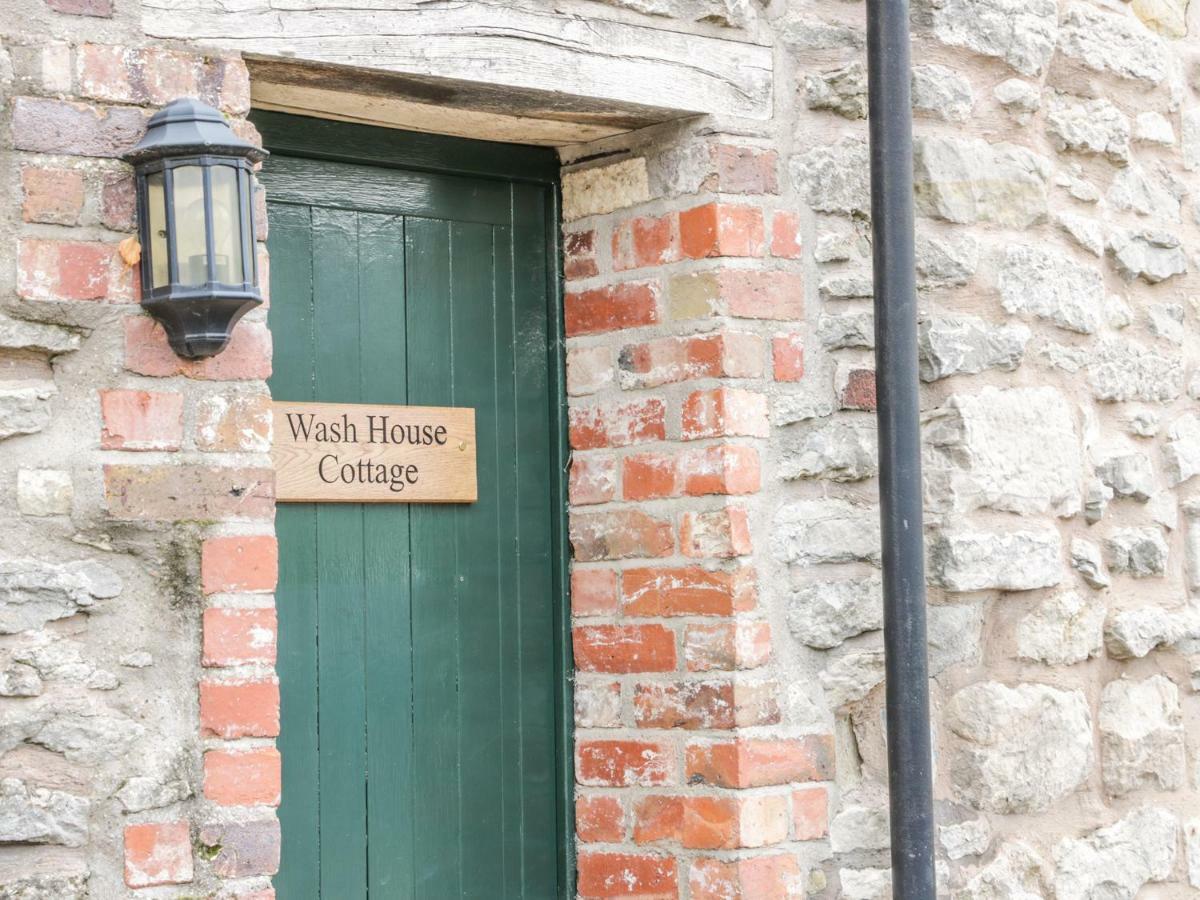 Wash House Cottage Муч-Уэнлок Экстерьер фото